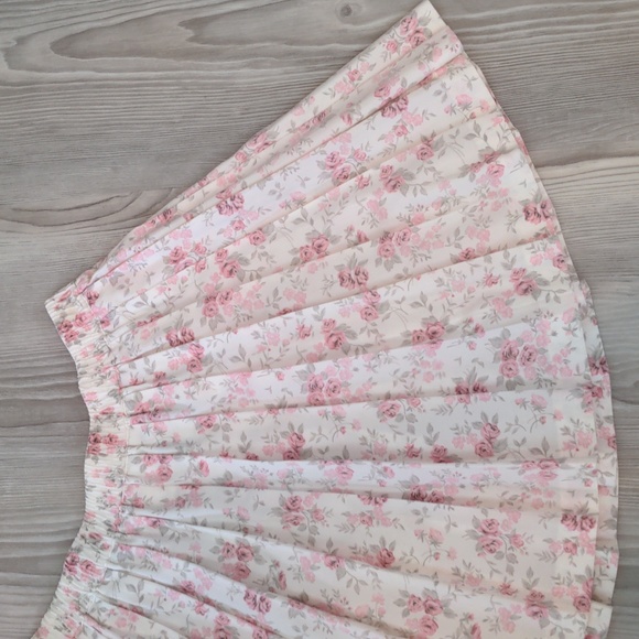 Floral Liz Sport tennis pleated skirt pink and white - Picture 3 of 8